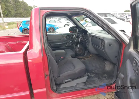 2003 Chevrolet S-10 S10 from USA, damaged, VIN 1GCCS14X438198074